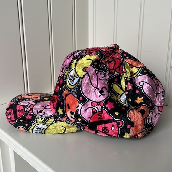 Five NIGHTS AT FREDDY’S Black Faux Velvet Cartoon SnapBack Hat - Picture 7 of 14